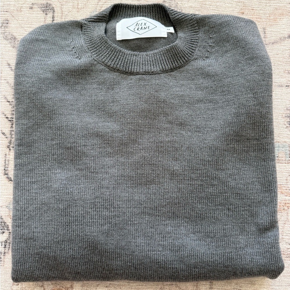 Alex Crane Men’s 100% Merino Wool Grey Sweater - NWOT - size M